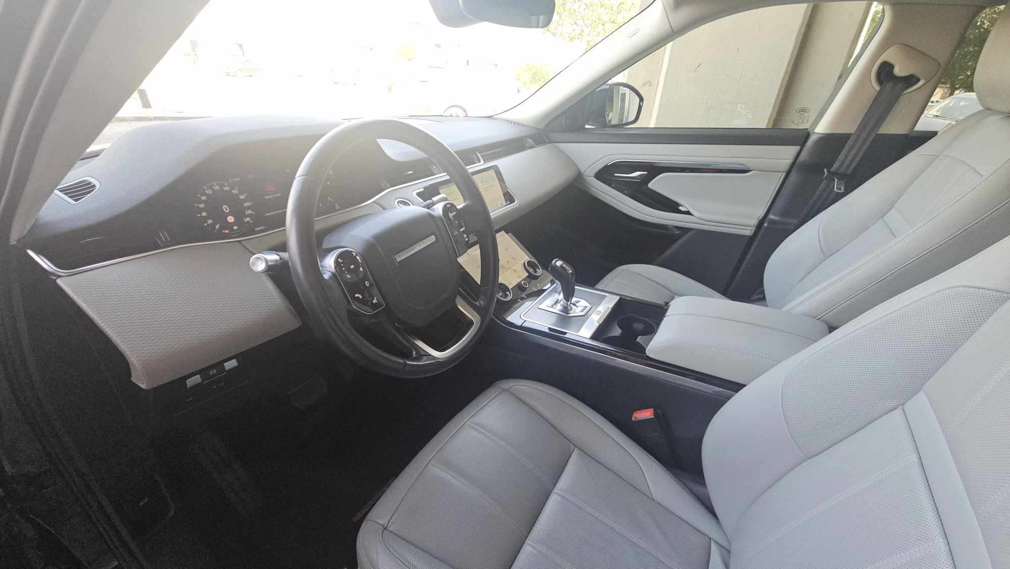 
								RANGE ROVER EVOQUE S-150 full									