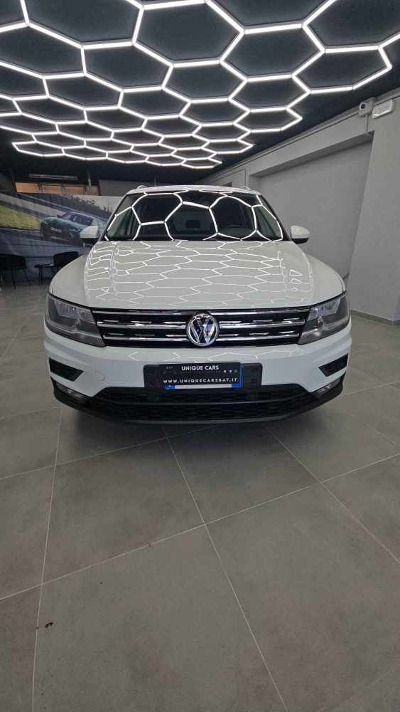 
								Volkswagen Tiguan 2.0 tdi Advanced 150cv dsg full									