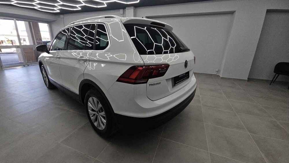
								Volkswagen Tiguan 2.0 tdi Advanced 150cv dsg full									