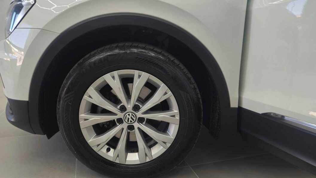 
								Volkswagen Tiguan 2.0 tdi Advanced 150cv dsg full									