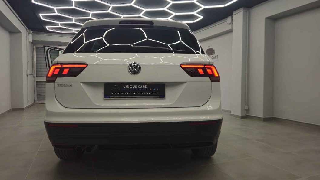 
								Volkswagen Tiguan 2.0 tdi Advanced 150cv dsg full									