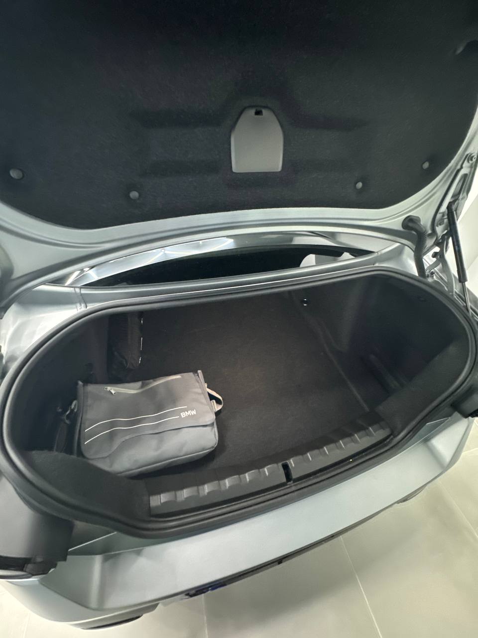 
								BMW M240i XDRIVE full									