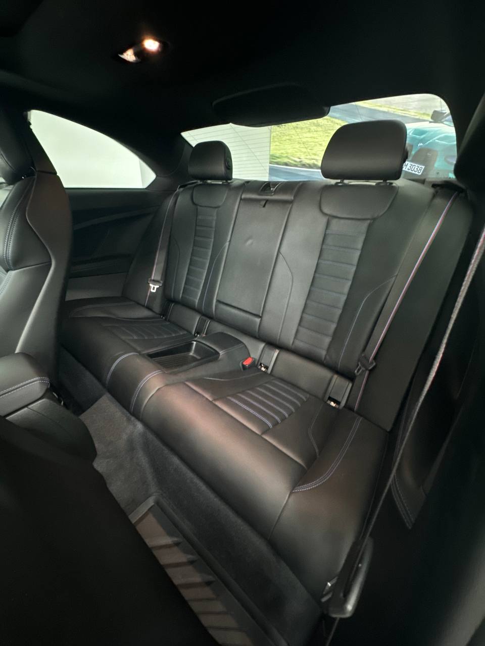 
								BMW M240i XDRIVE full									
