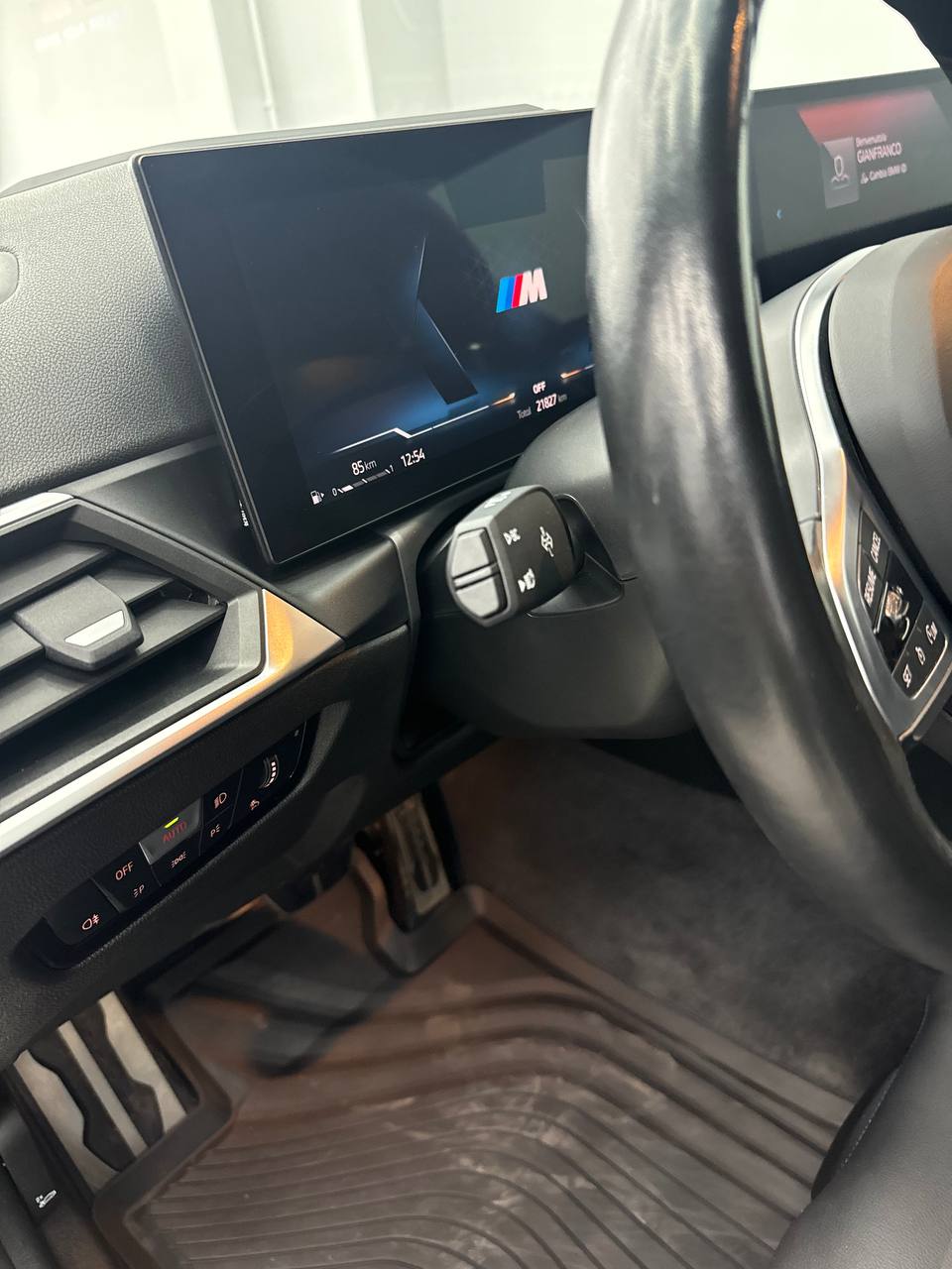
								BMW M240i XDRIVE full									