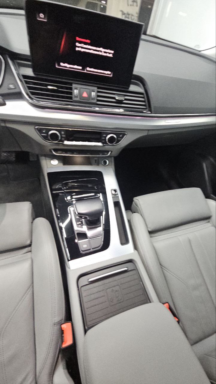 
								AUDI Q5 S-LINE full									