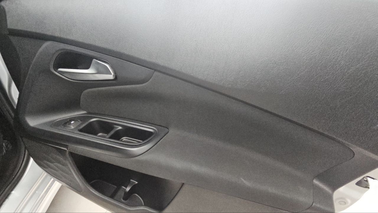 
								FORD KUGA ST-LINE 1.5 ECOBLUE full									