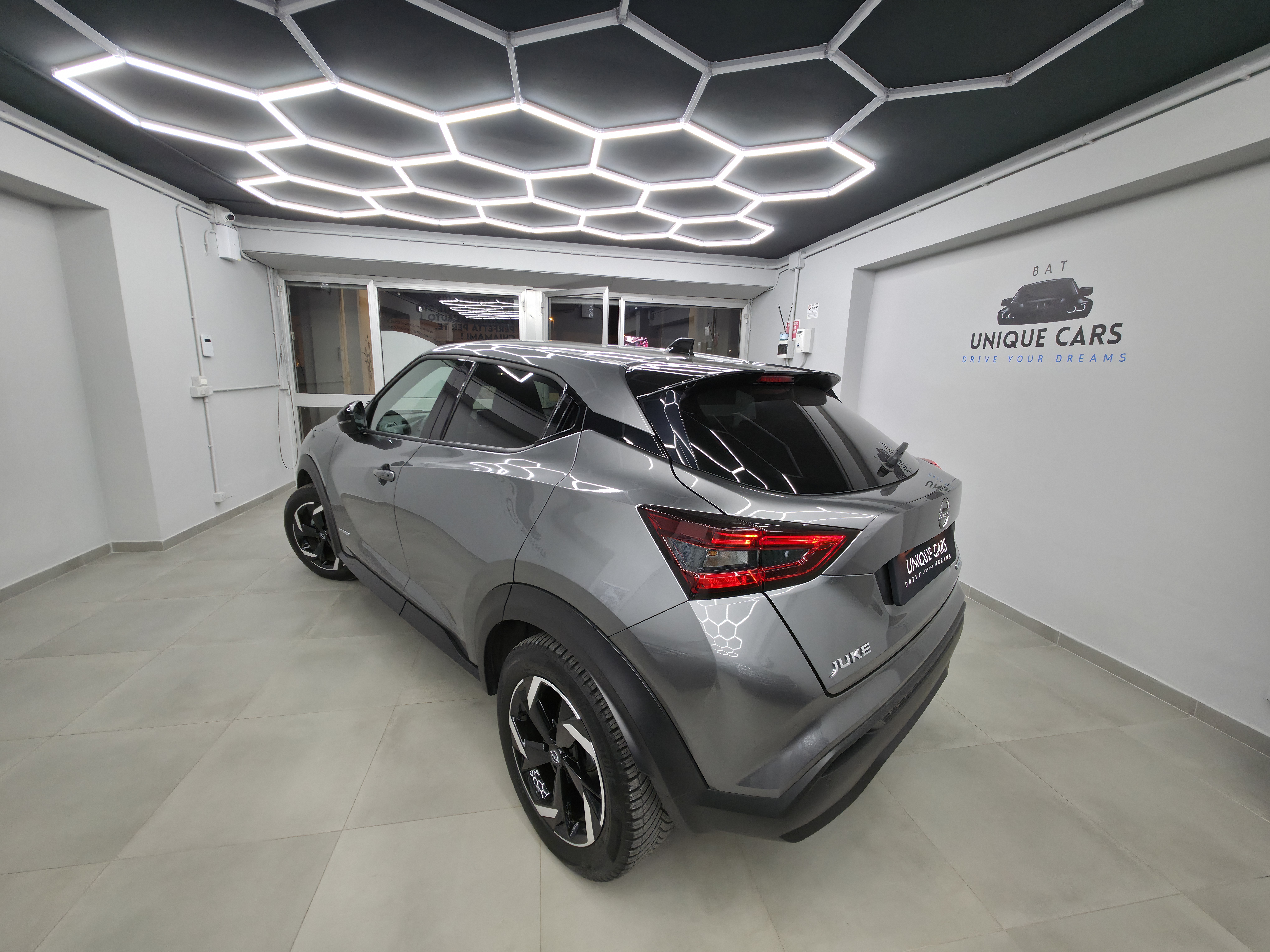 
								NISSAN JUKE N-CONNECTA 1.6 HEV 2024 full									