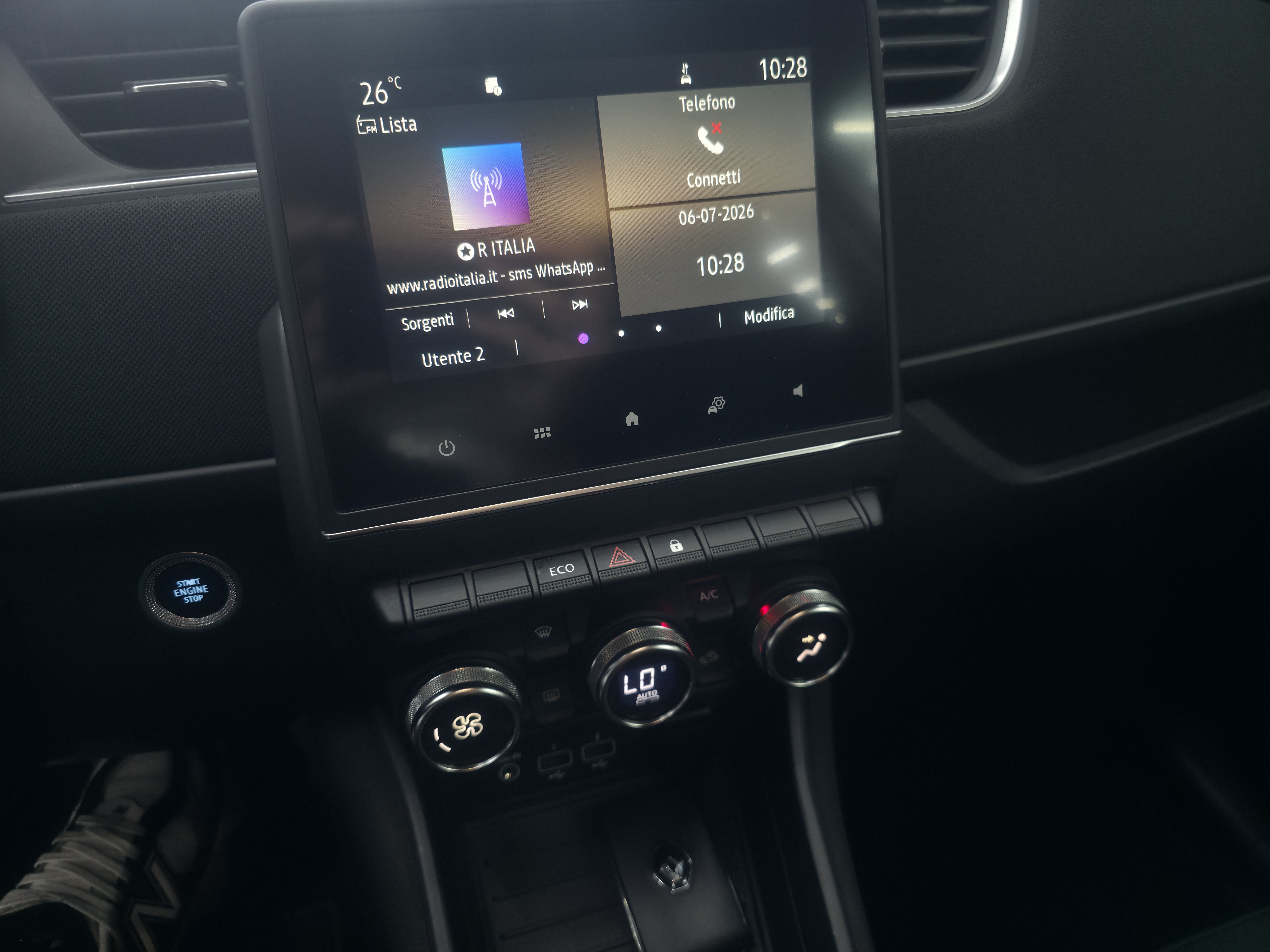 
								RENAULT ZOE full									