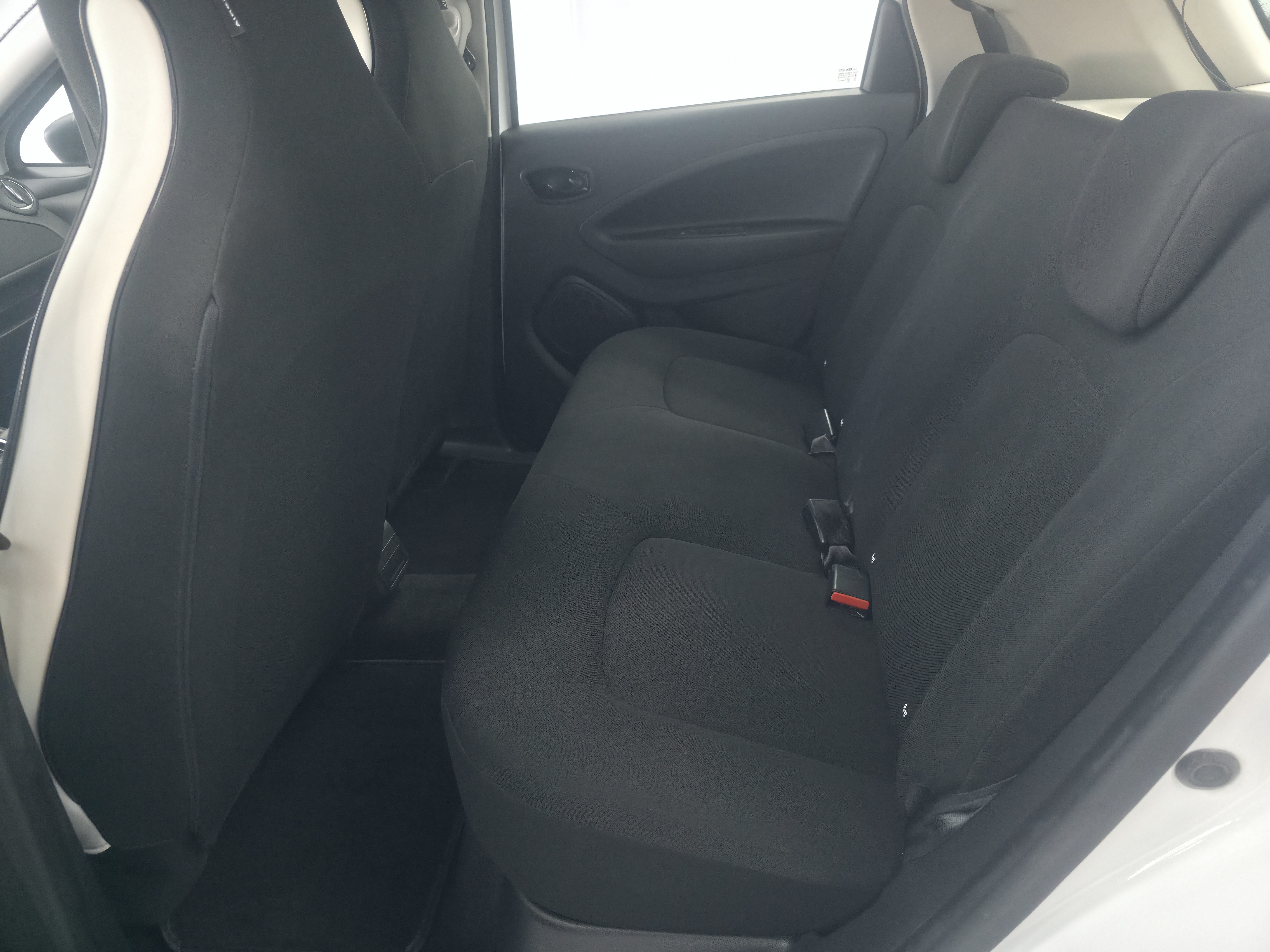 
								RENAULT ZOE full									