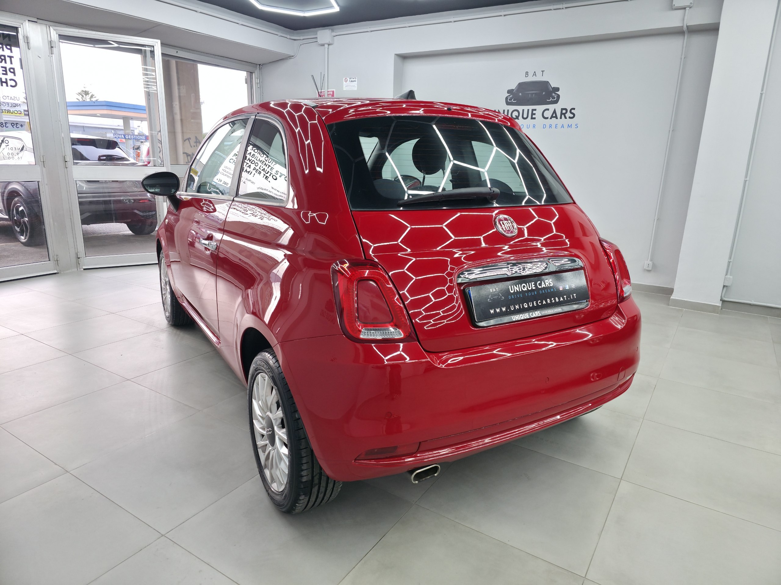 
								FIAT 500 LOUNGE full									