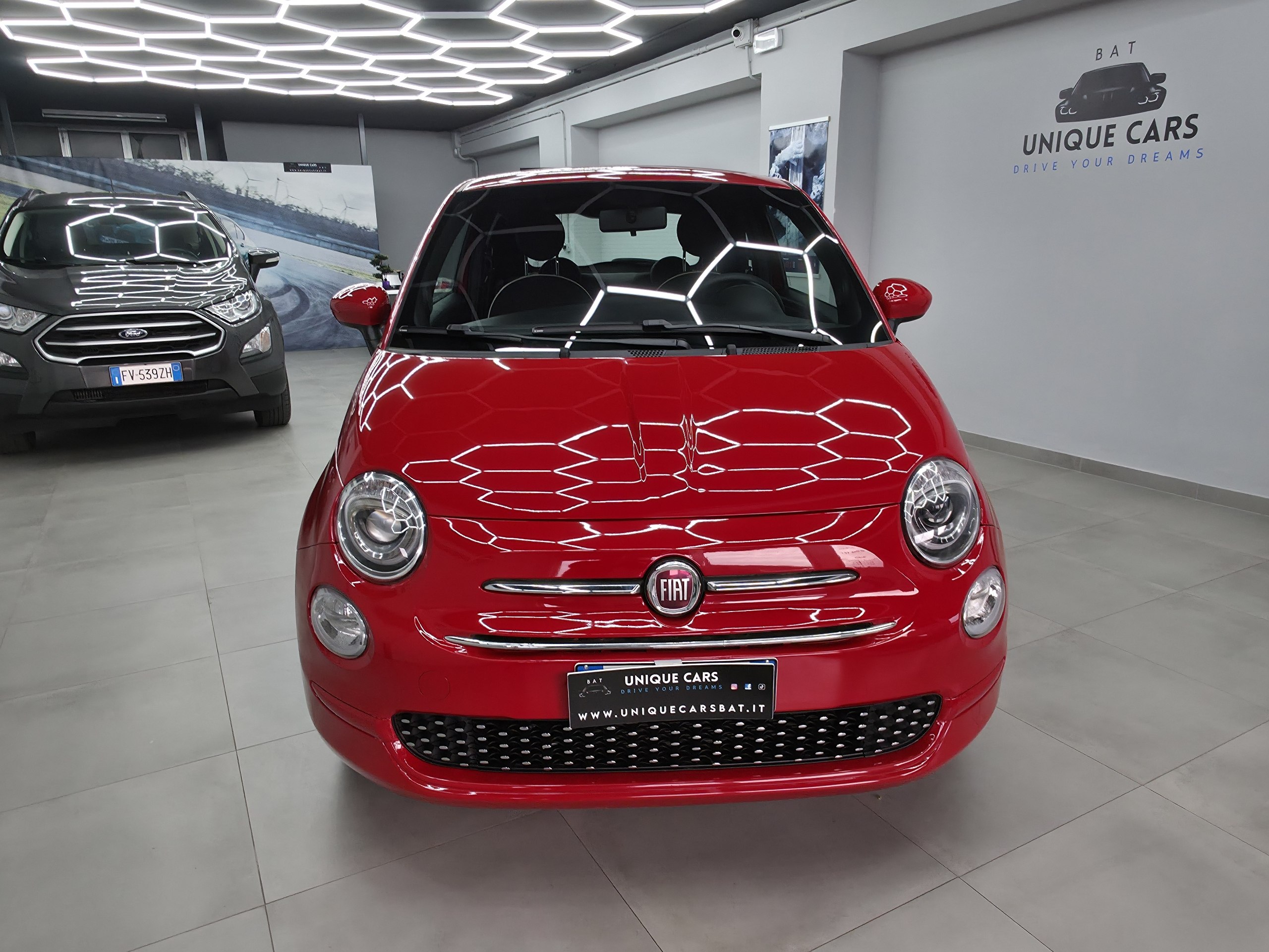 
								FIAT 500 LOUNGE full									