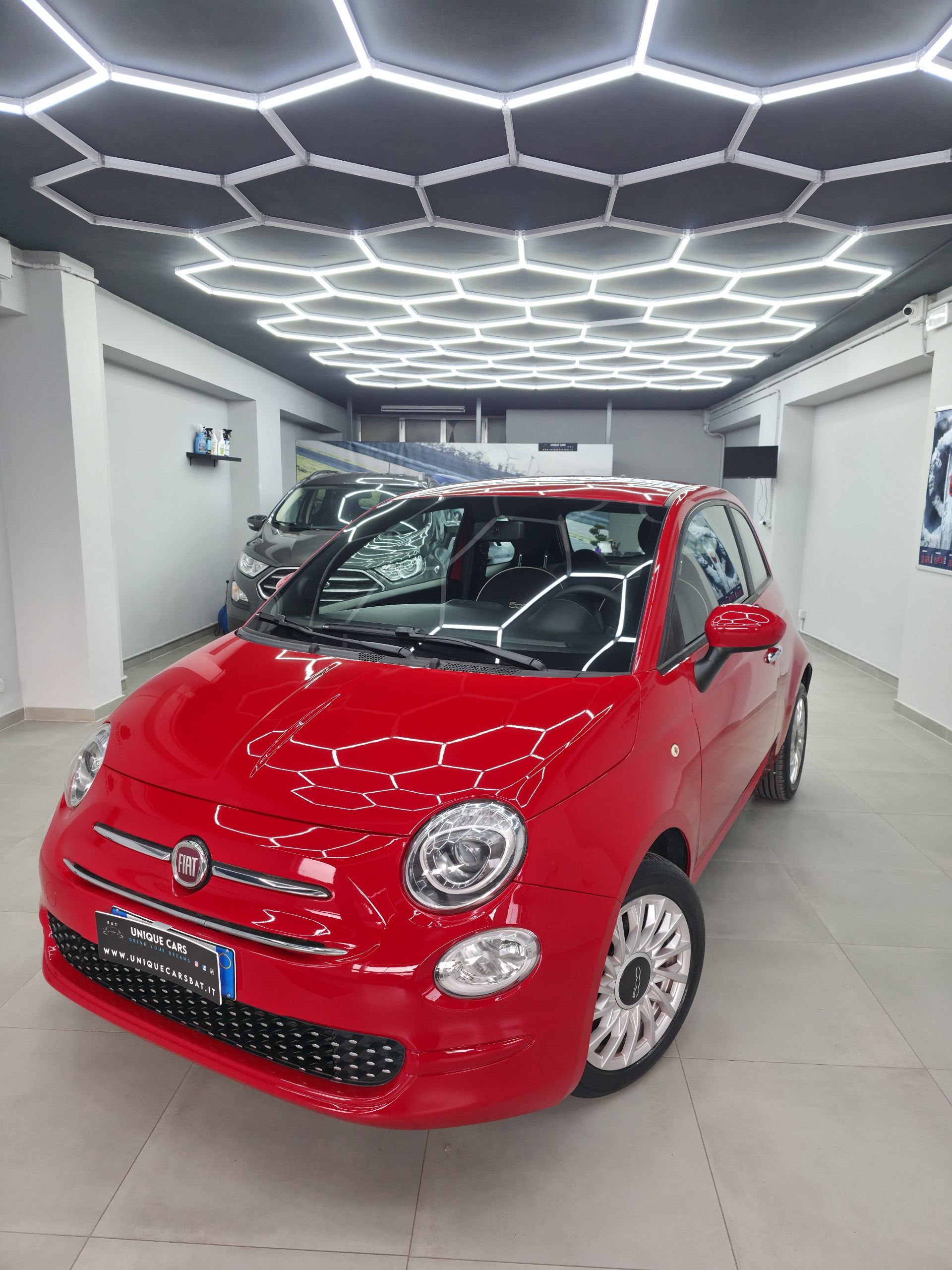 
								FIAT 500 LOUNGE full									